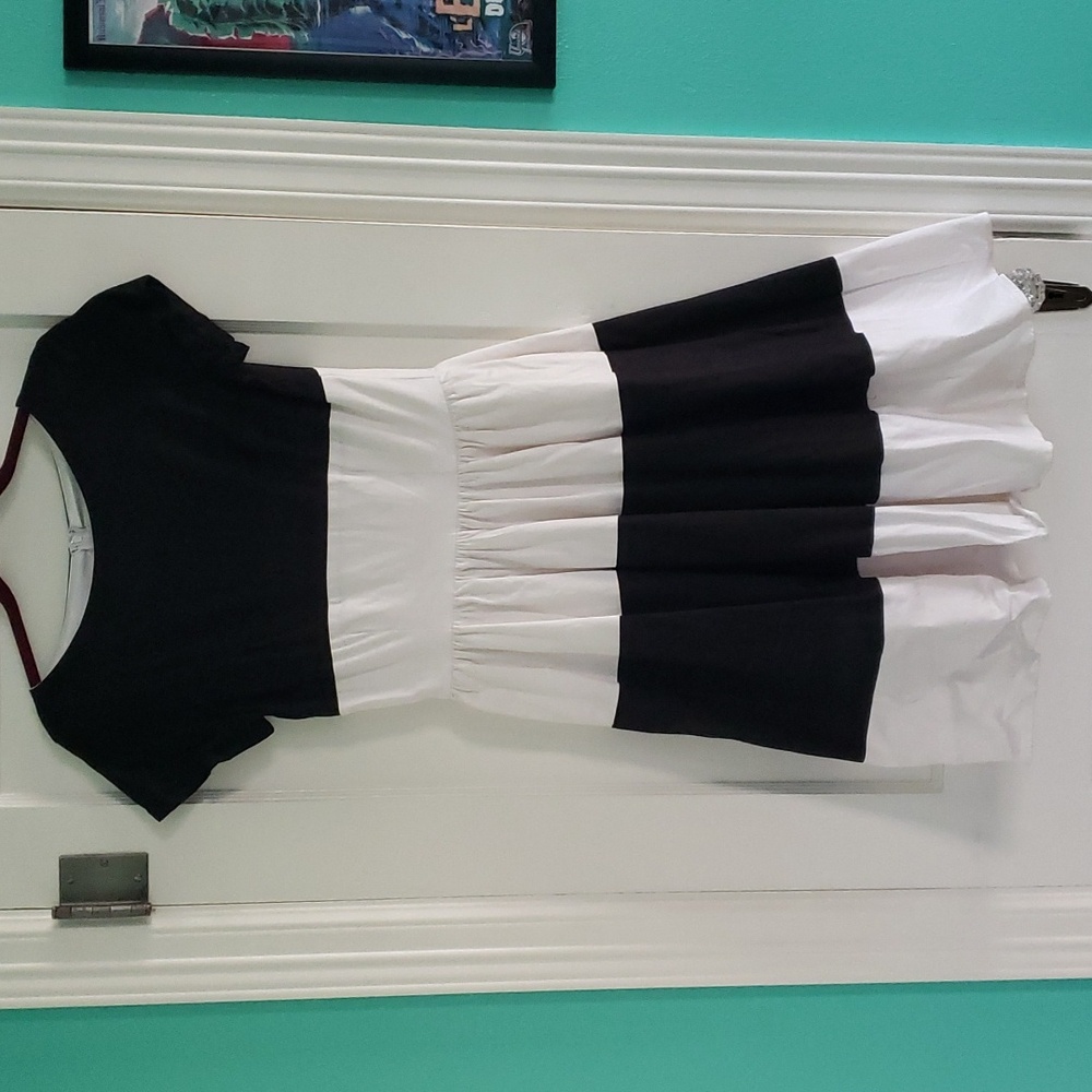 Pinup girl clothing dress